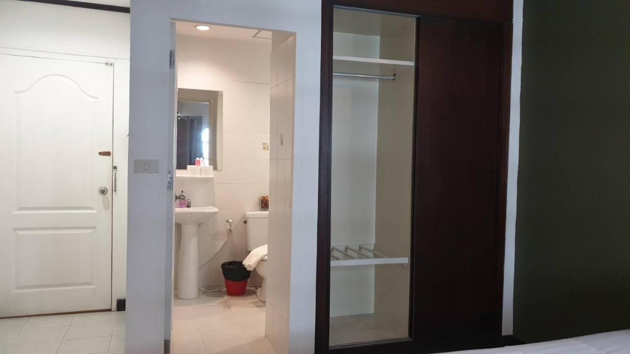 Zen Sukhumvit33 Hotel Bangkok Exterior foto